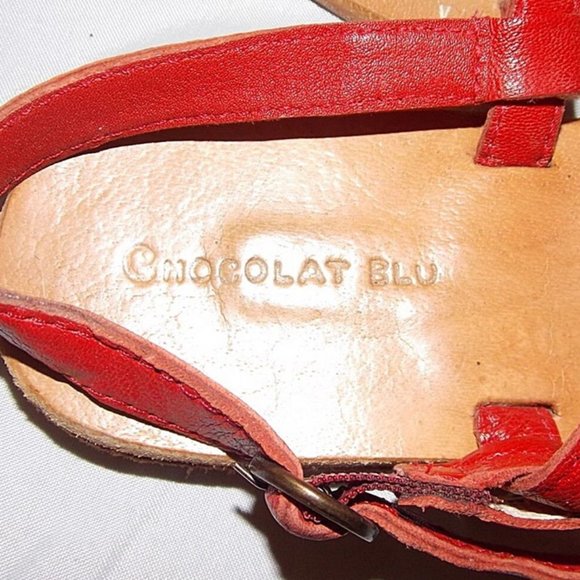 Chocolat Blu Flat Sandals Red Ruffle Leather Strappy size 6 - Picture 4 of 6